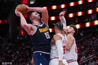 王楚钦展现 王楚钦展现